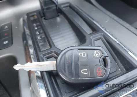 2014 Ford Mustang V6 from USA, damaged, VIN 1ZVBP8AM6E5253108